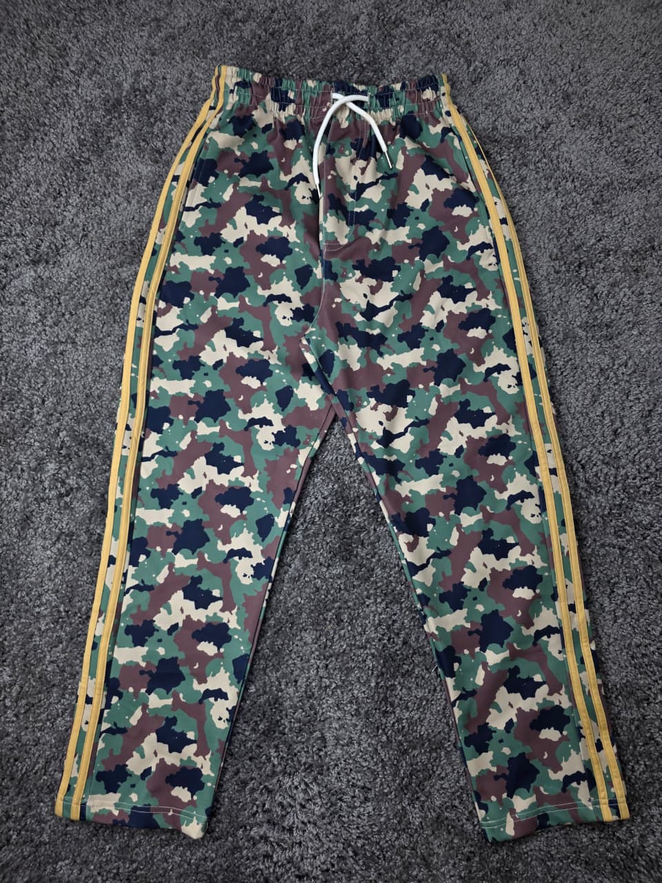 ADIDAS SWEATPANTS MIRROR